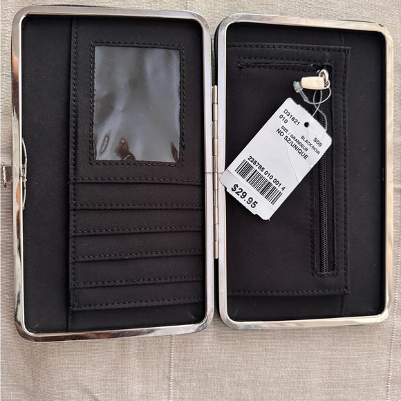 Le chateau clutch - Picture 2 of 4